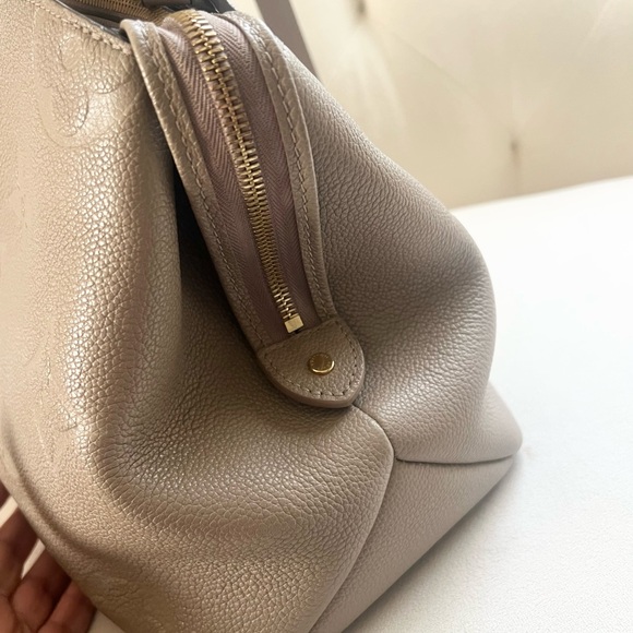 Louis Vuitton Monogram Empreinte Grand Palais Handbag - Picture 4 of 12